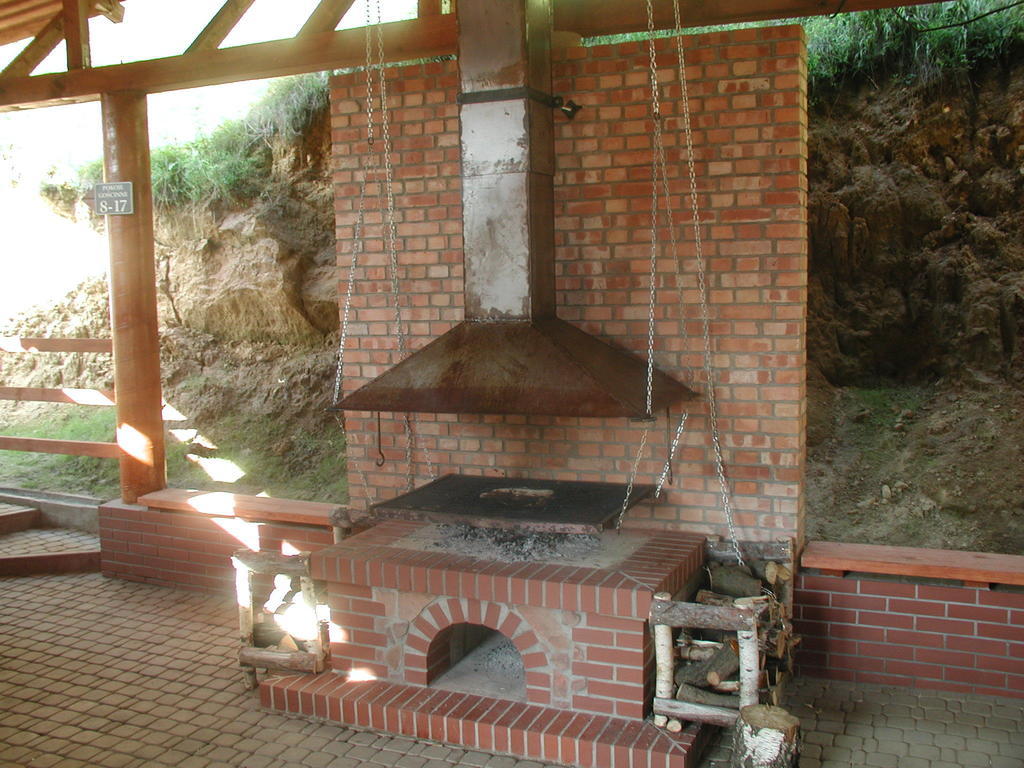 Pensjonat Cztery Pory Roku Tarnowskie Gory Exterior photo